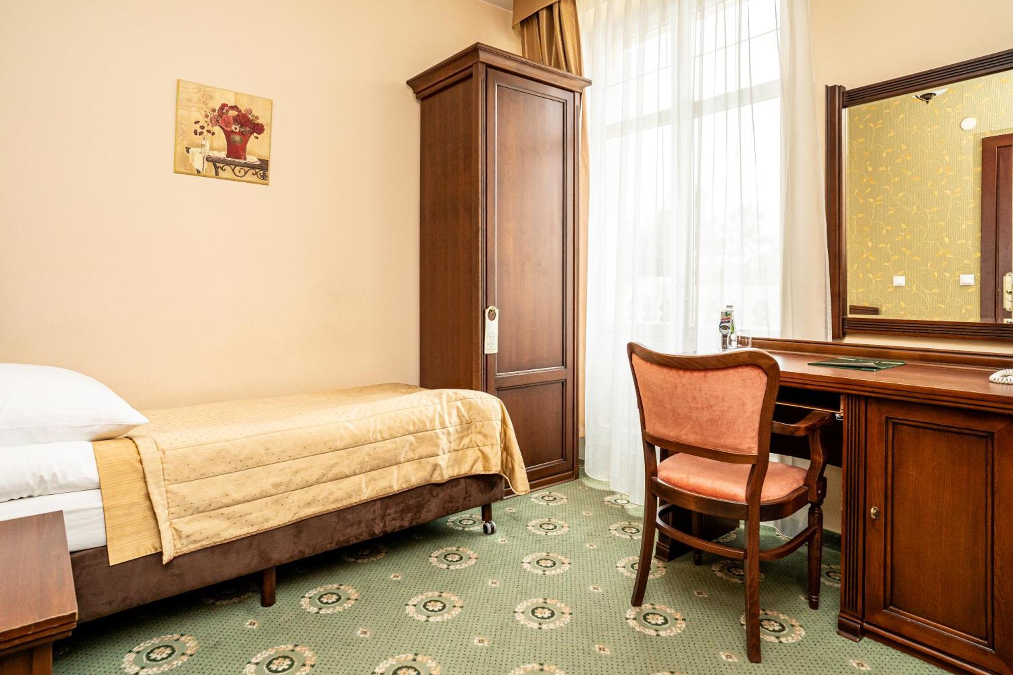 Hotel Arkadia Royal Varsovie Extérieur photo