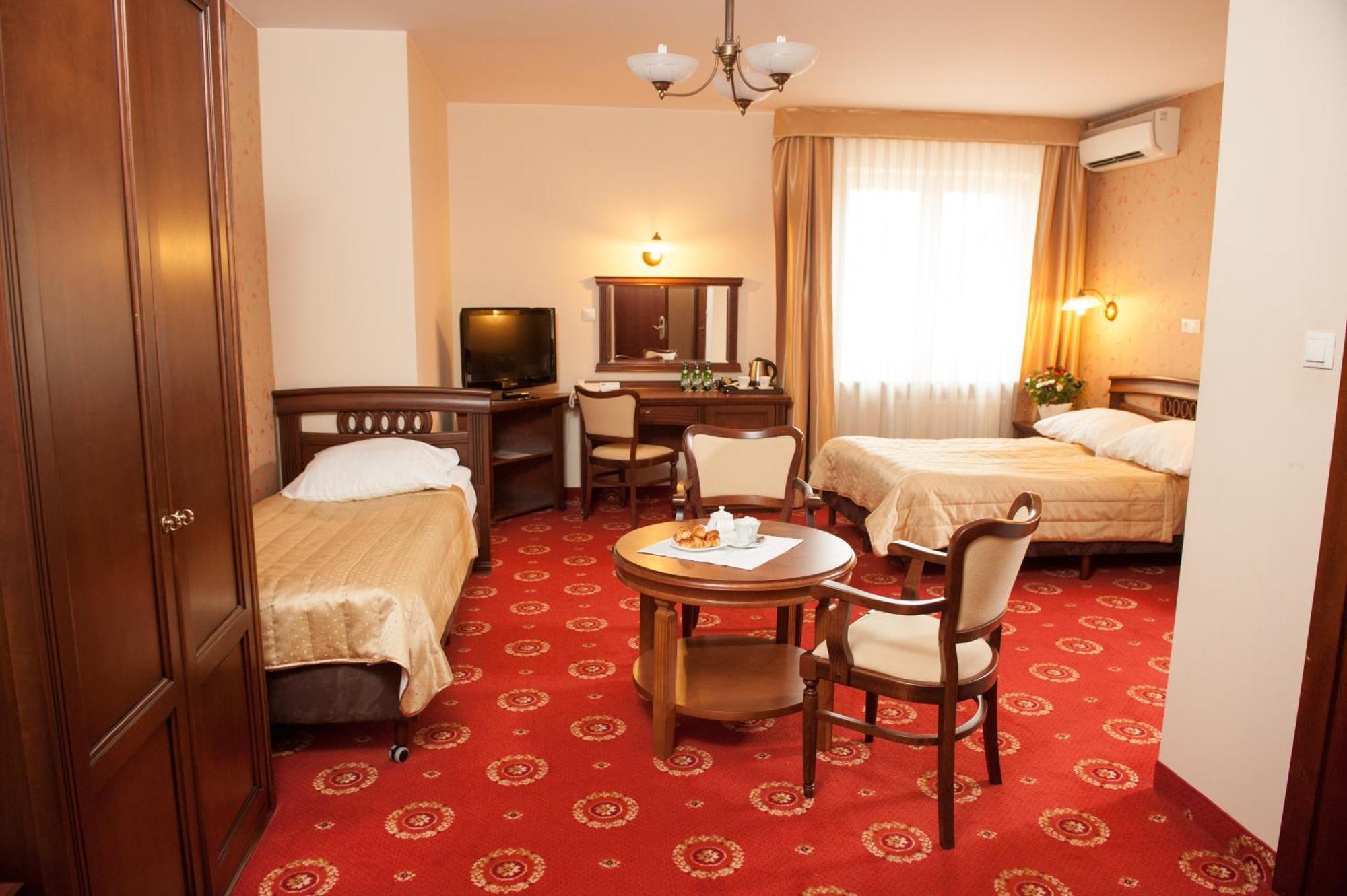 Hotel Arkadia Royal Varsovie Extérieur photo